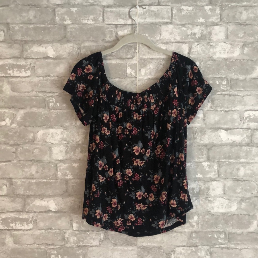 American Eagle Floral Off Shoulder Tee